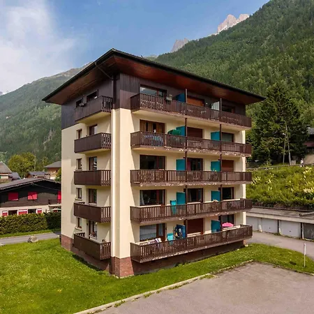 Les Trois Balcons - Year Chamonix