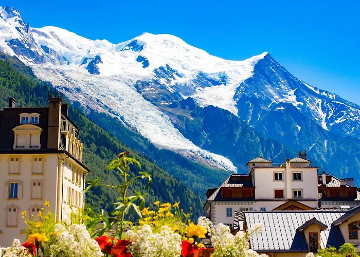 Les Trois Balcons - Year Chamonix