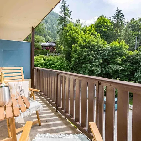 Les Trois Balcons - Year *