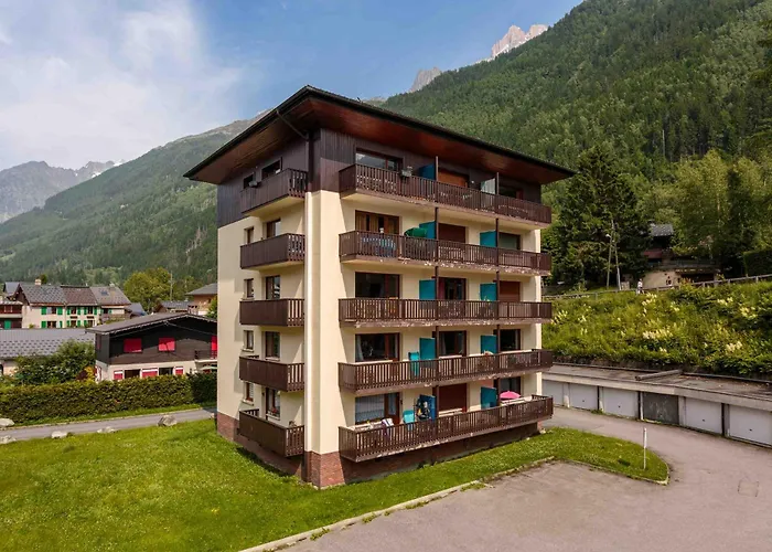 Les Trois Balcons - Year Chamonix